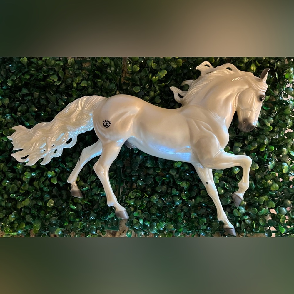 Breyer Horse #1244 Templado signed by Predrick Pignon